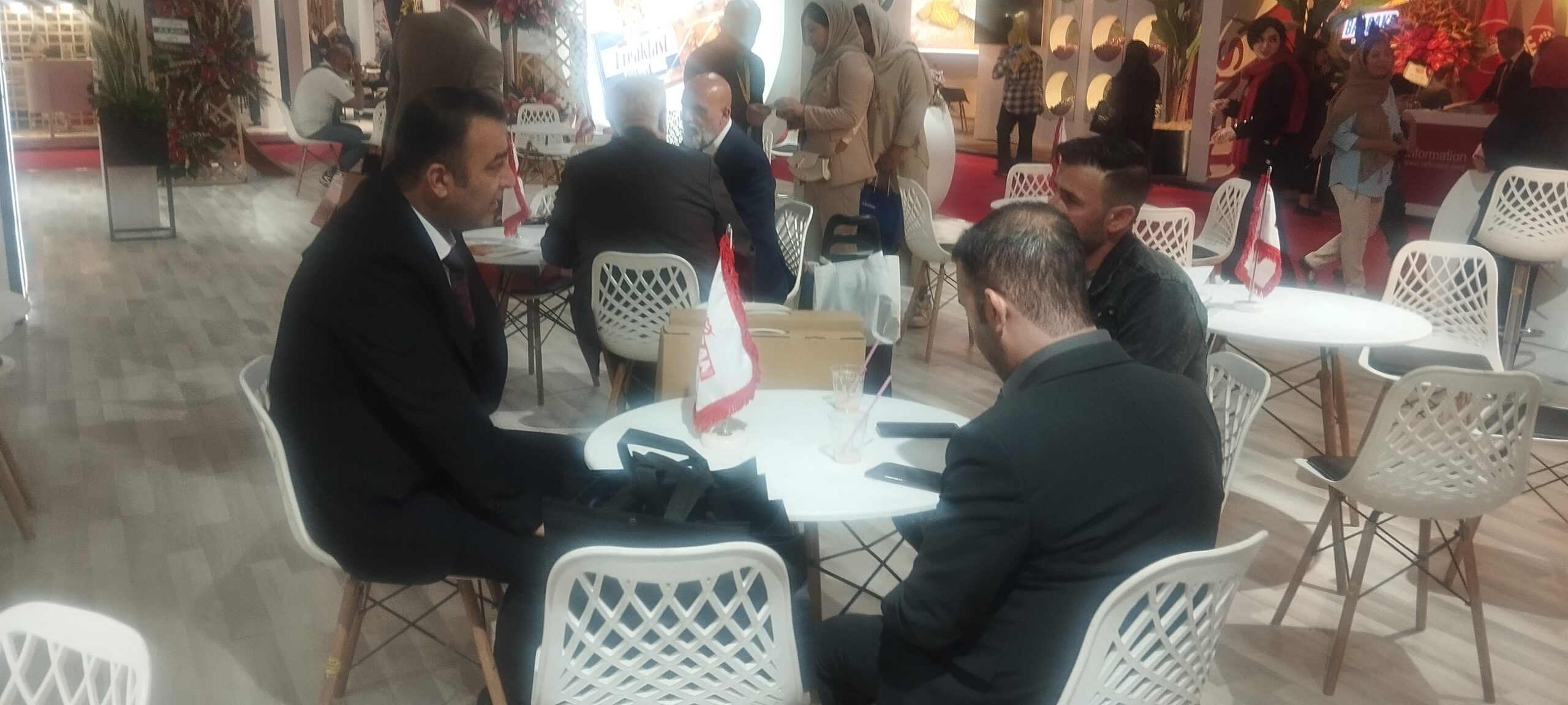 نمایشگاه بین المللی کیک وکلوچه
